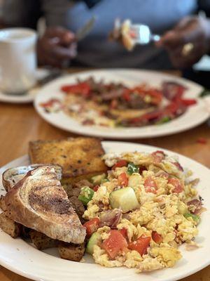 Eggs with veggies and cheese grits