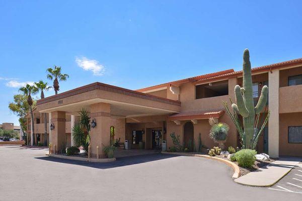 Tucson Hotel Exterior