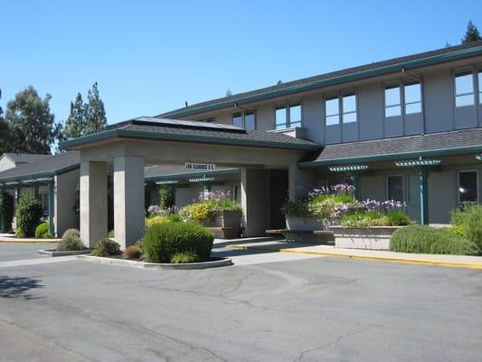 Parking entrance on cross street Kahrs Avenue