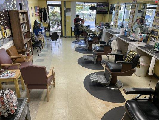 Visit Michael's Barber Shop in Palm Bay for a Fresh Cut today!