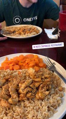 Sesame chicken, fried rice, carrots