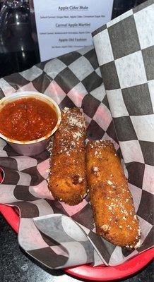 Famous Mozzarella Sticks with house marinara