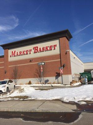 Market Basket of Attleborough -- Bristol Place : 1200 Newport Avenue / Route 1A, South Attleborough                   Side Exterior