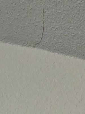 Crack in ceiling