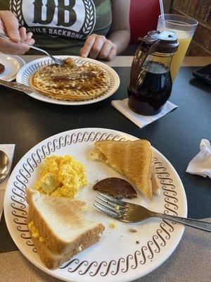 Kids egg and waffle plates