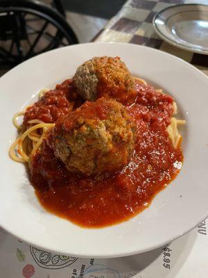 KIDS spaghetti and meatballs