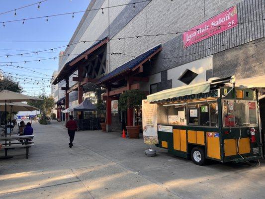 Cart outside of lil Tokyo market