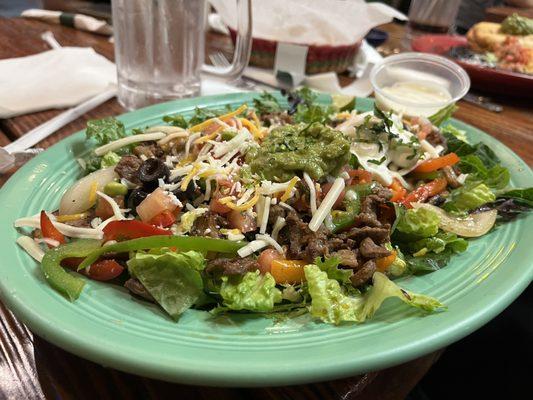 Beef fajita salad