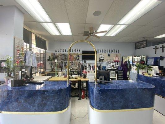 ONE STOP SHOP  Dry Cleaner, Alterations, Embroidery, Shoe repair !!