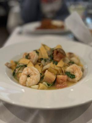 Fettuccine con Funghi Porcini e Gamberi !