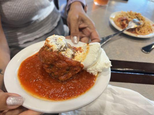 Meatball w/ ricotta