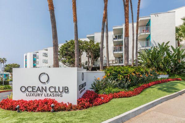 Ocean Club: Exterior Entry Sign