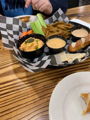 Triple appetizer, YUM!  Pita bread, hummus, fried green beans, carrots , celery, and pretzels  w cheese