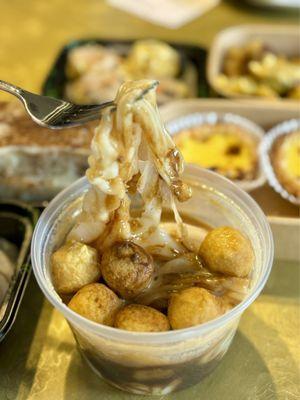 Rice Noodle with Curry Fish Ball.