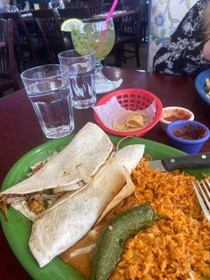 Fajita taco's to die for and the best margarita's in town. It's not on the menu. But ask for the jalapeño margarita on the rocks.