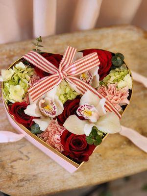 Heart flower box