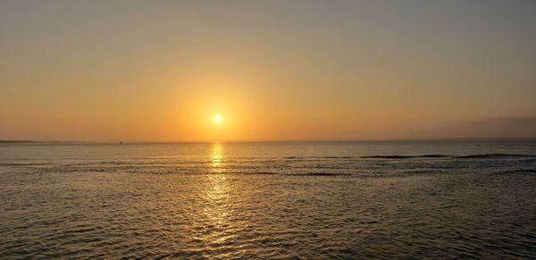 Beautiful photo of the setting sun while on the sunset cruise.