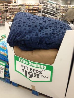 Great deal on dog beds! Nice too!