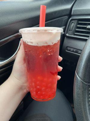 Raspberry tea with popping pearls