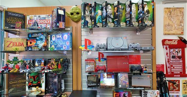 Large selection of Pop-Culture Collectibles. Inventory changes daily.