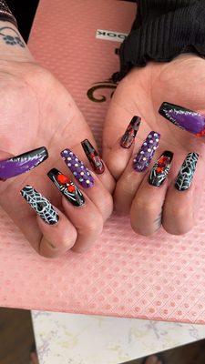 Halloween design Nails at Uno Nails Salon with Helen