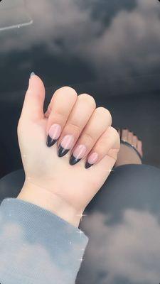 Sola Nails