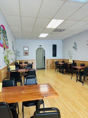 Dining room in the adjoining space