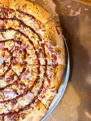 BBQ chicken pizza