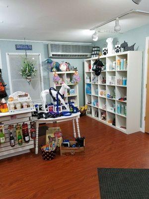 We carry dog grooming products, treats and home accessories.