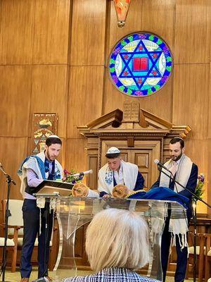 Rabbi Alex leads a Bar Mitzvah celebration