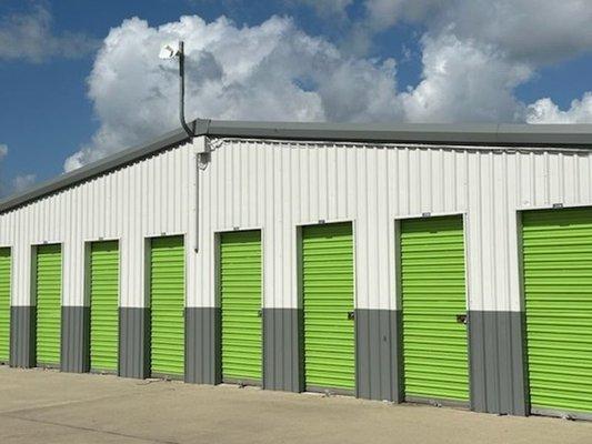 Exterior Units - Extra Space Storage at 1416 N Main St, Pearland, TX 77581