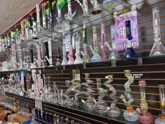 Come check out our big selections of water pipes and hookahs and electronic cigarette hookah