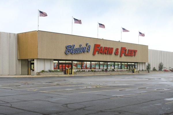 Blain's Farm & Fleet Montgomery storefront