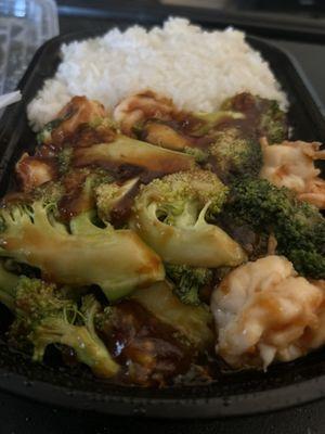 Shrimp and broccoli combo