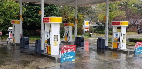 Fuel up at Shell located at 2530 Cedar Lane, Vienna VA! And stop inside for good food.