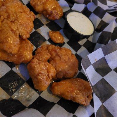 Boneless wings buffalo medium