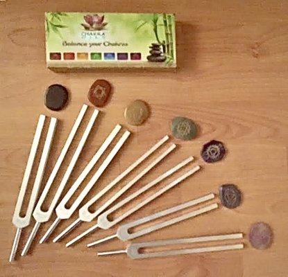 Professional Tuning-Forks & Genuine Crystal-Gemstones for Chakra-Alignments.