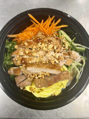 Rice Noodle Salad w/Sesame Dressing, Seared Chicken and Vegetables