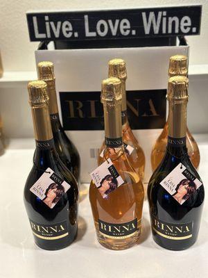 Brut Wine & Champagne wines by Real Housewives of Beverly Hills : Lisa Rinna! Why buy the bottle, When you can buy the case ? ‍