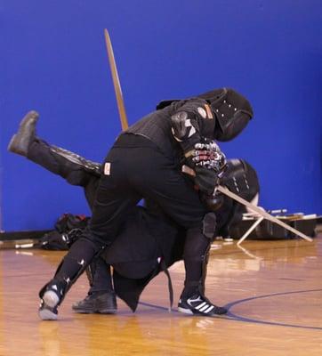 Fighting with the German Langes Messer (long knife).