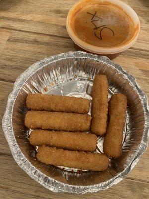 'Fried Mozzarella Sticks