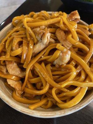 Chicken lo mein