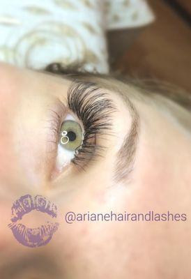 Volume lashes by Ariane Lazo