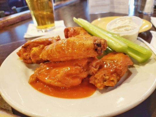 Buffalo wings....mild and tasty!