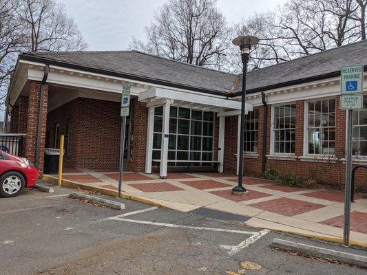 Charlotte Mecklenburg Library - Myers Park