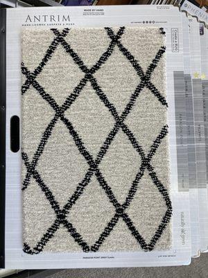 Handloomed wool in a beautiful Moroccan diamond pattern