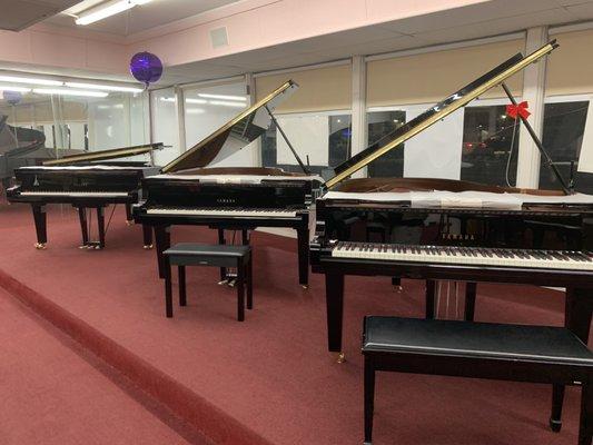 Yamaha piano (LEFT) SX series (MIDDLE) C7X (RIGHT) C5X