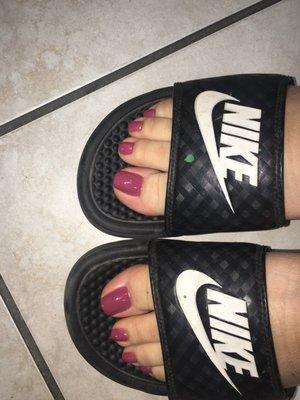 Cute toes ! No cuts