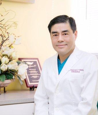 Dr. Anderson Huang