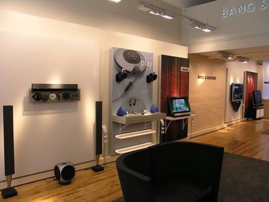 Bang & Olufsen State Street - Chicago, IL